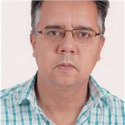 Professeur de technologie et des maths. Je suis actuellement contractuel avec l'académie de Grenoble